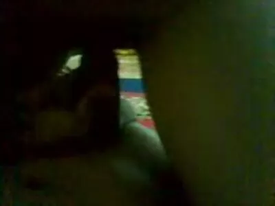 ഹോട്ട് ഗേൾ ഡിക്കിനെ വലിച്ച് വലിക്കുന്നു