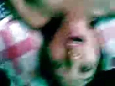 പോവിൽ അമച്വർ സുന്ദരി മുലകുടിക്കുന്ന കോഴി