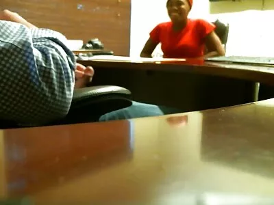സുന്ദരിയായ മെക്‌സിക്കൻ സുന്ദരിയായ പെൺ ലോകത്തിന് മുന്നിൽ കാമറയിൽ നൃത്തം ചെയ്യുന്നു
